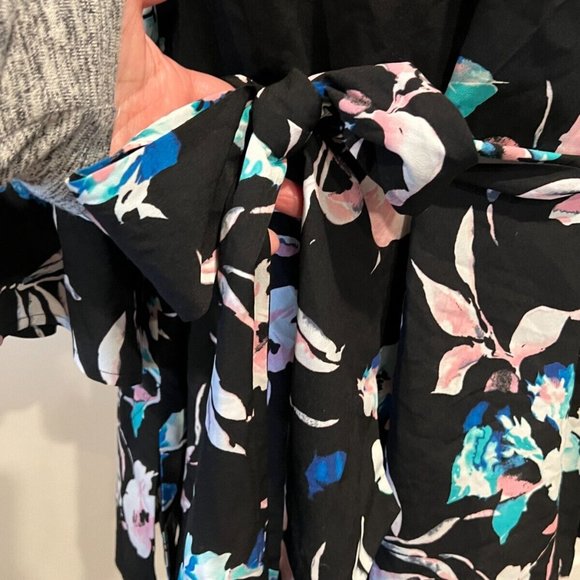 Lane Bryant Women Plus Size Black Floral Tunic Blouse Belt Tie Size 22/24 - Picture 10 of 10